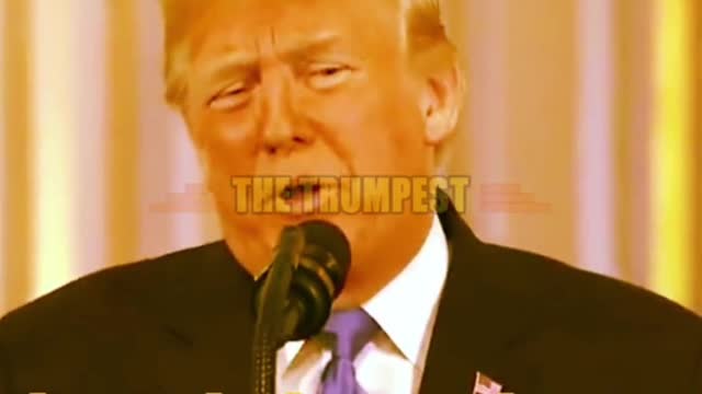 Donald Trump shutting down fake and biased reporting for 1 min straight. 3