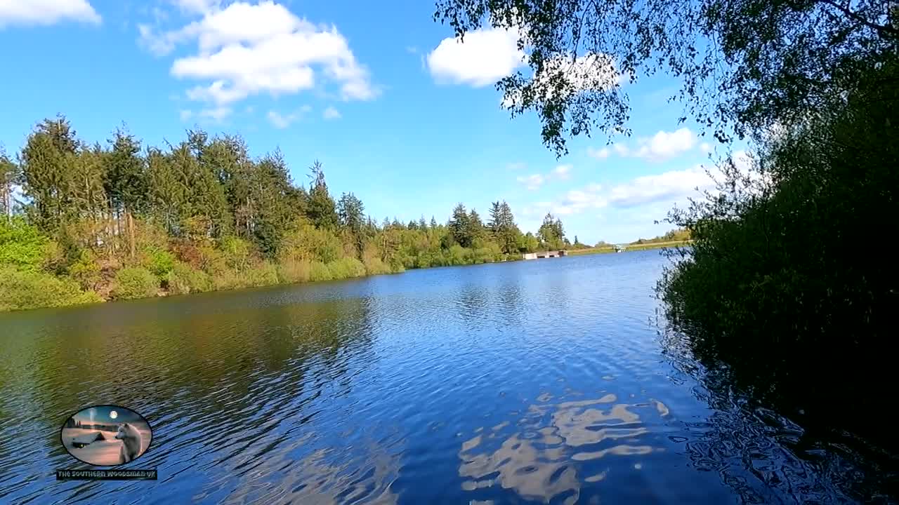 Lakeside hike in Dartmoor