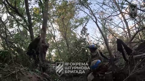 Ukrainian Assault Group Hitting Russian Trenches Head-On
