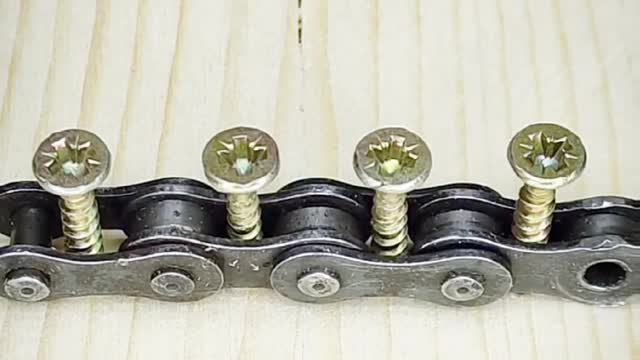Amazing technique, How to use a Bicycle chane to make add two side of wood?