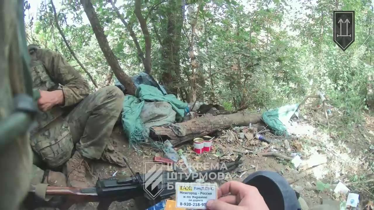 All-Out Ukrainian Assault on Russian Trenches While Under Intense Bombardment