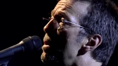 Eric Clapton - Wonderful Tonight [Official Live]