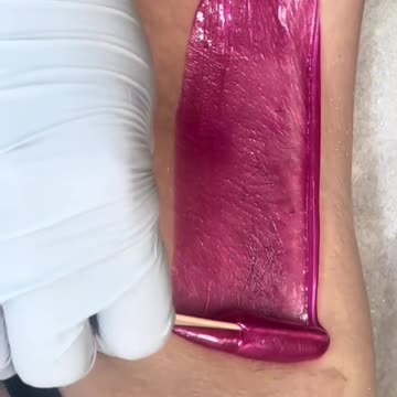 Underarm Waxing with Sexy Smooth Tickled Pink Hard Wax | @strippedtweeze Tutorial