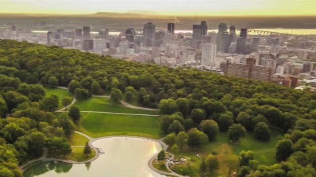 C'est « cool » et « challengeant » Montréal : on peut y améliorer son anglais