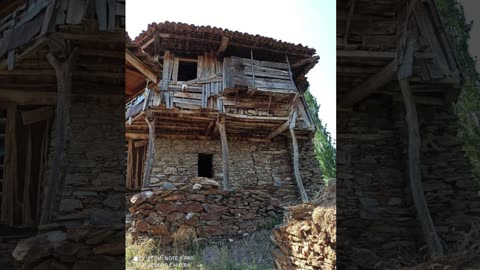 OLD HOUSES