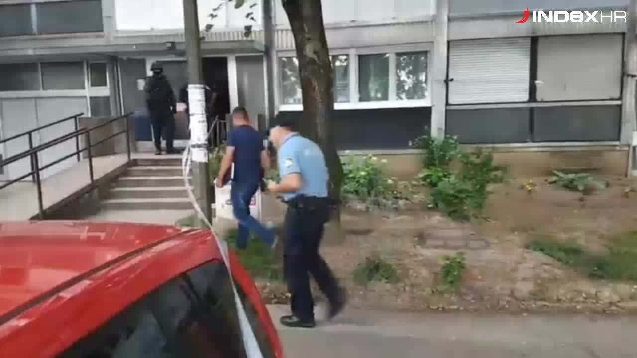 Uživo javljanje Indexova reportera iz Utrina