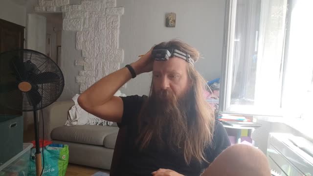 2022-07-31 (2) - suite du rangement - Twitch Decheterie
