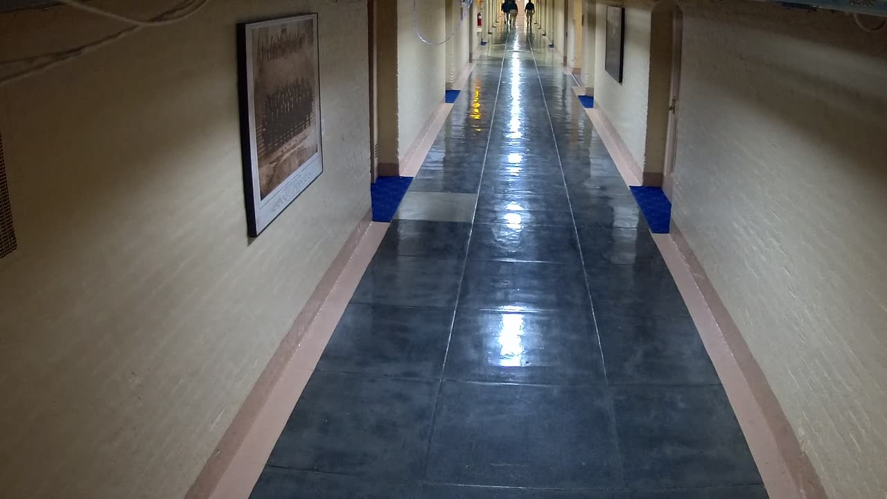 Camera0007USCSBAST52Hallway_2021-01-06_Starting_at_23h00min03s203ms.mp4