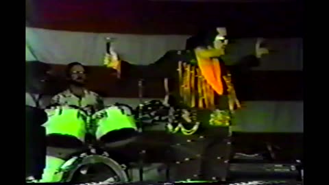 Johnny Harra sings Heartbreak Hotel Elvis Week 1997