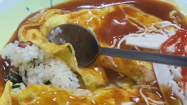 Korean Egg Omurice and Egg ramen noodle