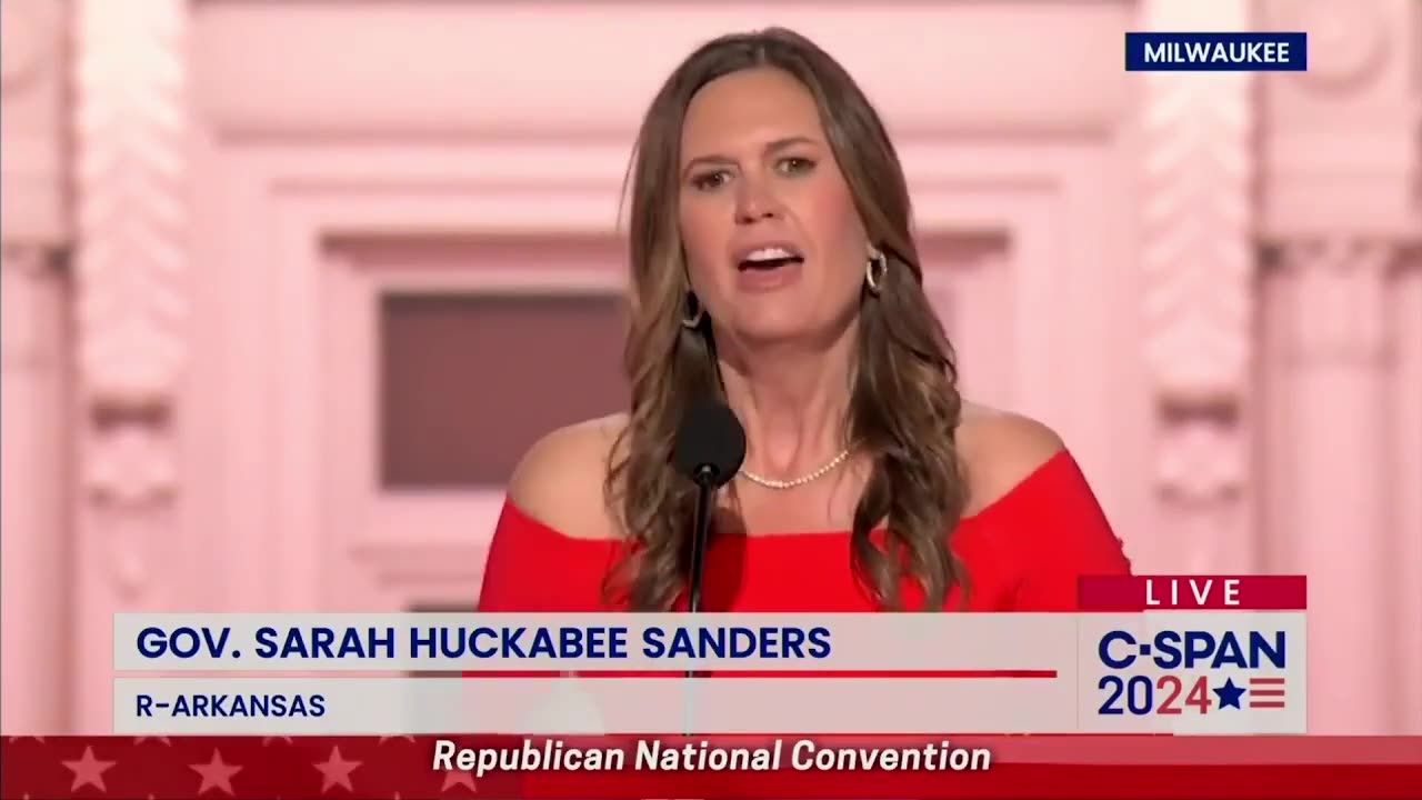 Sarah Huckabee Sanders đã có một bài phát biểu đáng kinh ngạc tại RNC