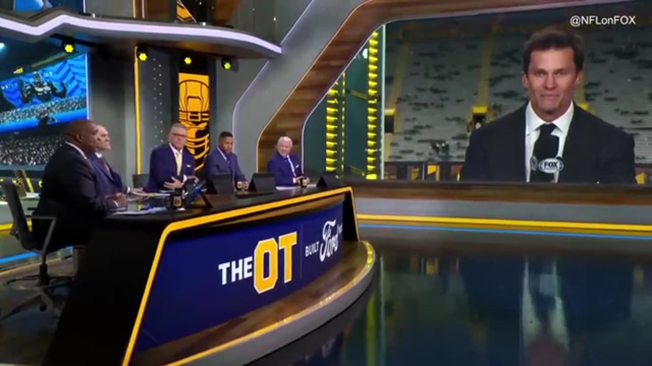 Tom Brady has hilarious reaction to working Thanksgiving
