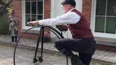 How to ride a vintage bicycle explained by Mr. Hank in Hamilton, Canada.