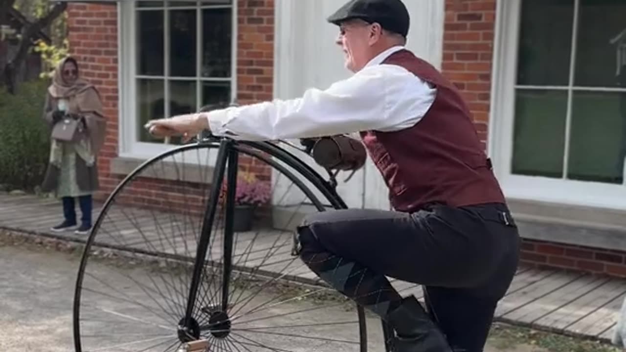 How to ride a vintage bicycle explained by Mr. Hank in Hamilton, Canada.