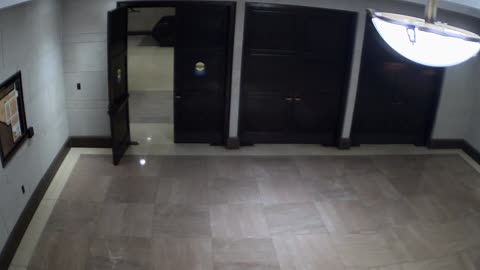 7189CVCLLSVC205_2021-01-06_00h40min00s197ms.mp4