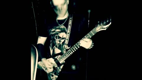 Jaysin christ plays guitar