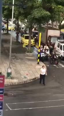 Video: Conductores invaden obras de ciclorrutas en Bucaramanga