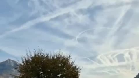 Not sure where this is but these chemtrails are unbelievable!