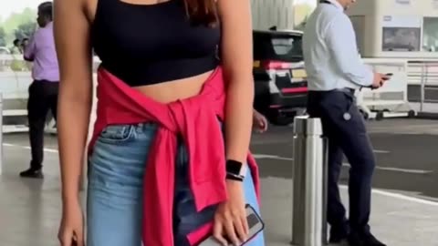 Nikita Dutta spotted at Airport #nikitadutta
