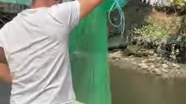 Amazing fast fishing in a river