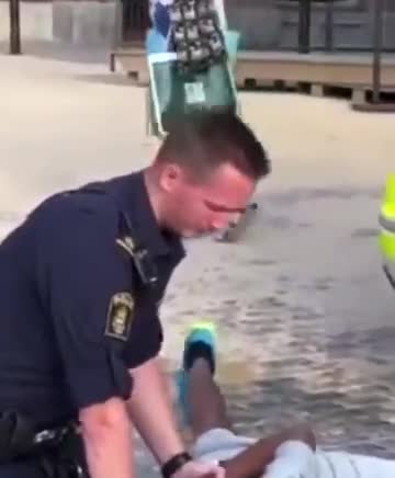 Besvärlig individ blir hopknycklad av polisen