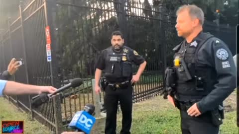 Kamala armed security keeping migrants away from her fence