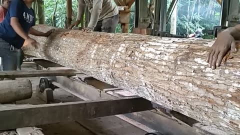 It is really unexpected that long wood is expensive The processing board material is graded