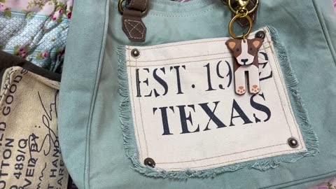 What's in my Myra Texas Tote Bag