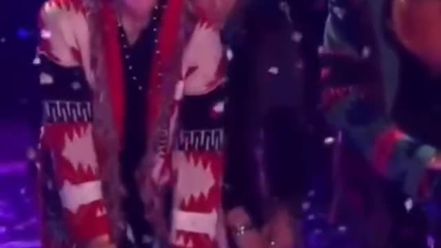 bts v performance, bts v performance in blue dress, bts v perform