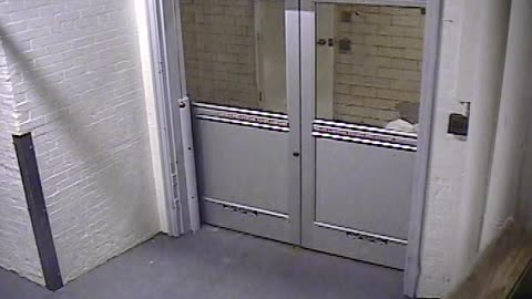 5501LHOBBALoadingDockEast_2021-01-06_03h40min00s907ms.mp4