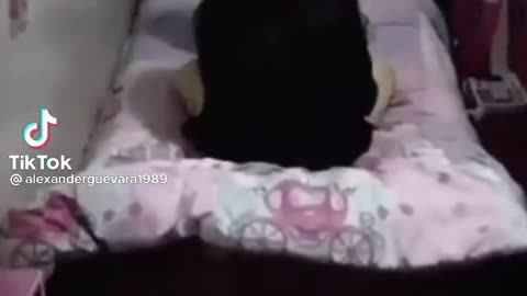 Eerie video of seeing two girls but only one in the room