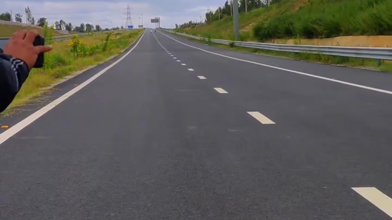 SuperBike sound on #Race #Duke vs #RC #superbike #superriders