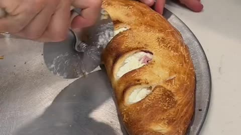 Toast durian bread