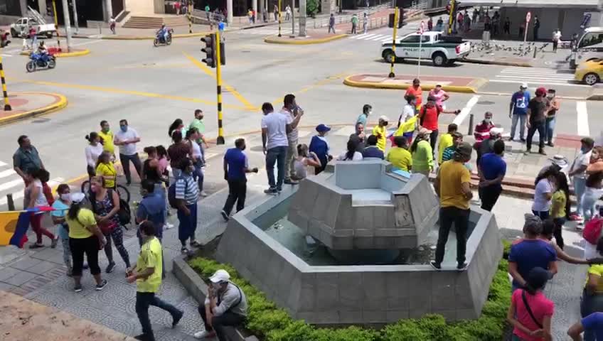 Lunes agitado en Bucaramanga: protestas, trancones y aglomeraciones en plena cuarentena