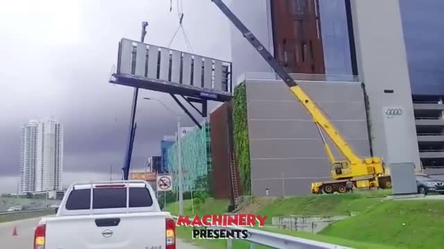 Top10 Crane Fails!