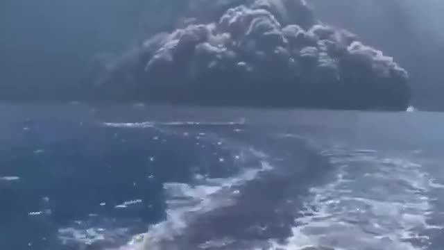 Italy: Stromboli volcano has erupted.