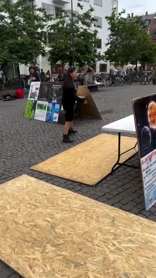 In Copenhagen, an elderly Christian woman is against the forced listening of the