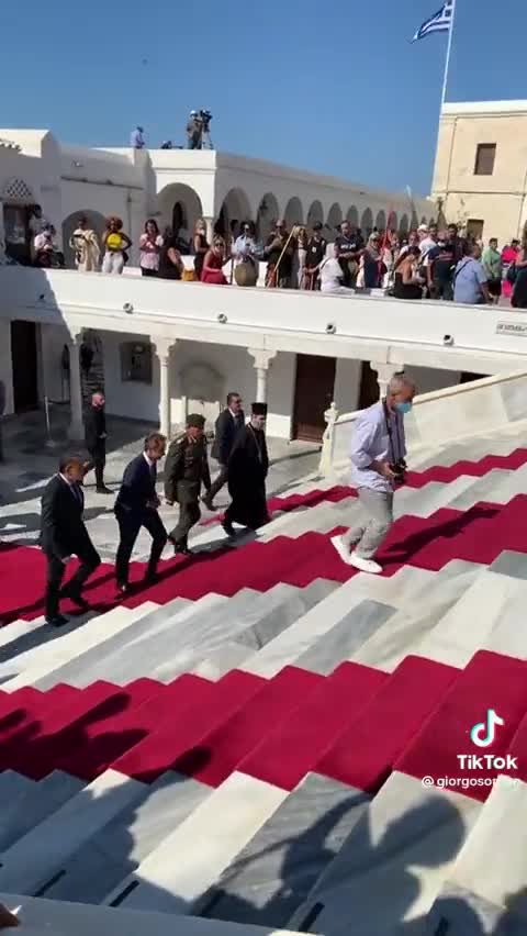 ΚΥΡΙΑΚΟ ΟΥΥΥΥ ΟΥΥΥΥΥΥ