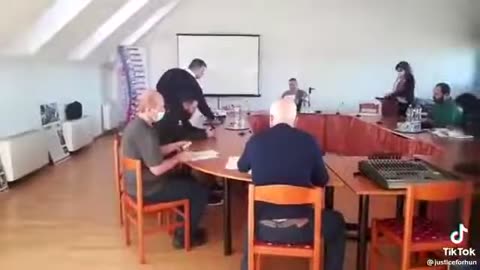 A FideSS-es önkormányzat működése, nagyon durva!