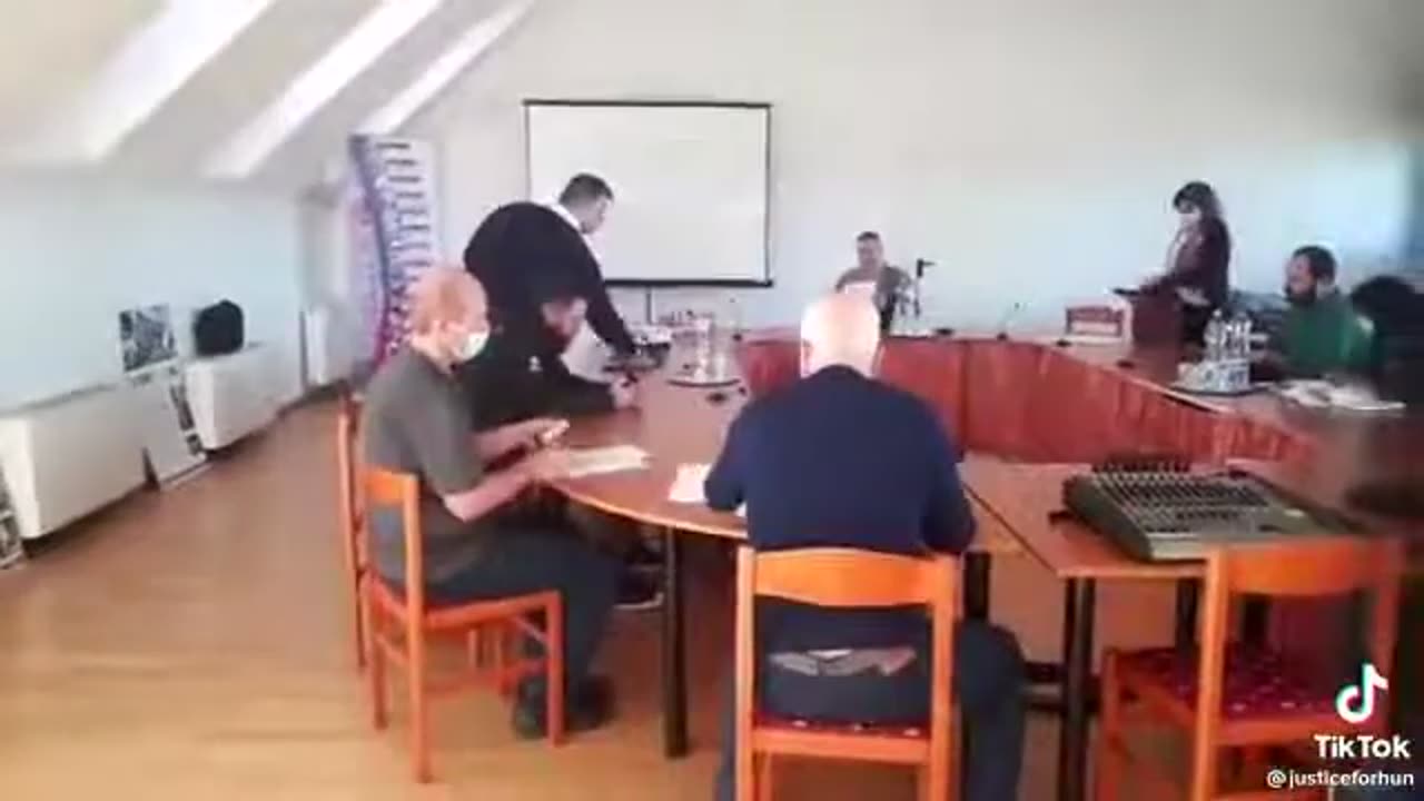 A FideSS-es önkormányzat működése, nagyon durva!