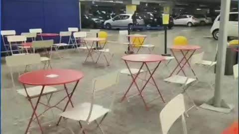 🔴 IKEA CI CONSIDERA I NUOVI EBREI 🔥 VAI A MANGIARE NEL PARCHEGGIO INTERRATO !