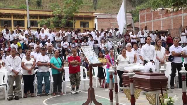 encuentran cuerpos de falsos positivos