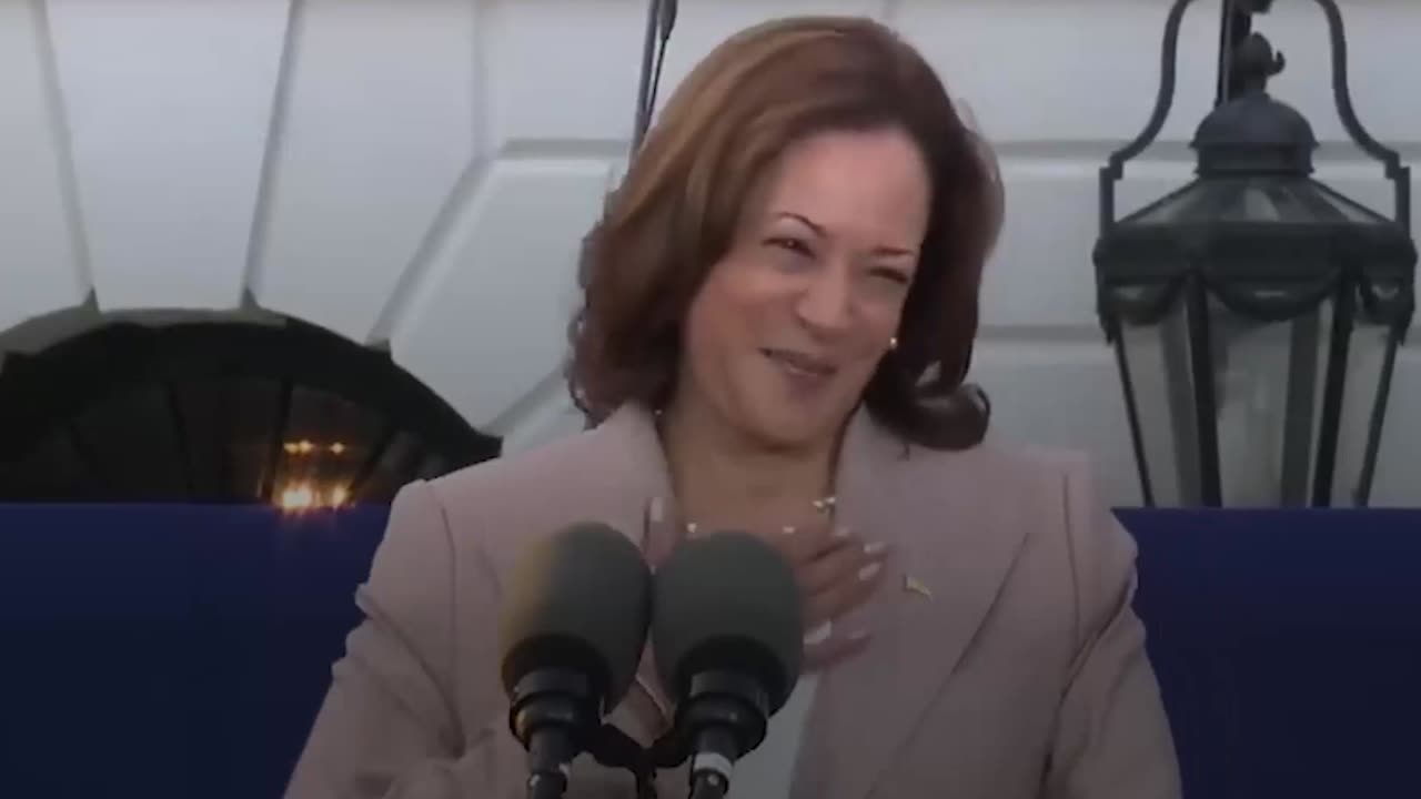 Top-7 Kamala Harris cringe moments