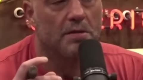 Joe Rogan on the strength of chimpanzees !!! #joerogan#short #jre #jreclips #joeroganpodcast #joerog