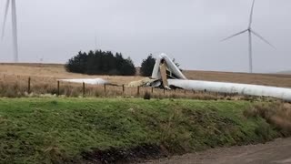 UK - $27Million Mega Turbine SMASHED… by Storm wind