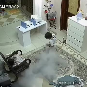 Little Man's Hoverboard Just Exploded, Parents Beware!