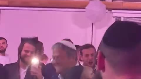 Itamar Ben-Gvir Honored Guest at Hasidic Wedding