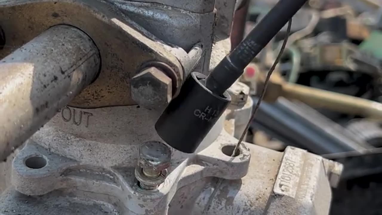 Universal Sleeve For Remove Corner Screws