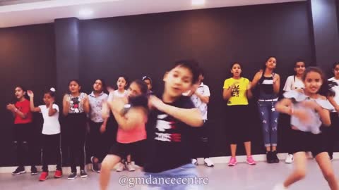 Kids dance video