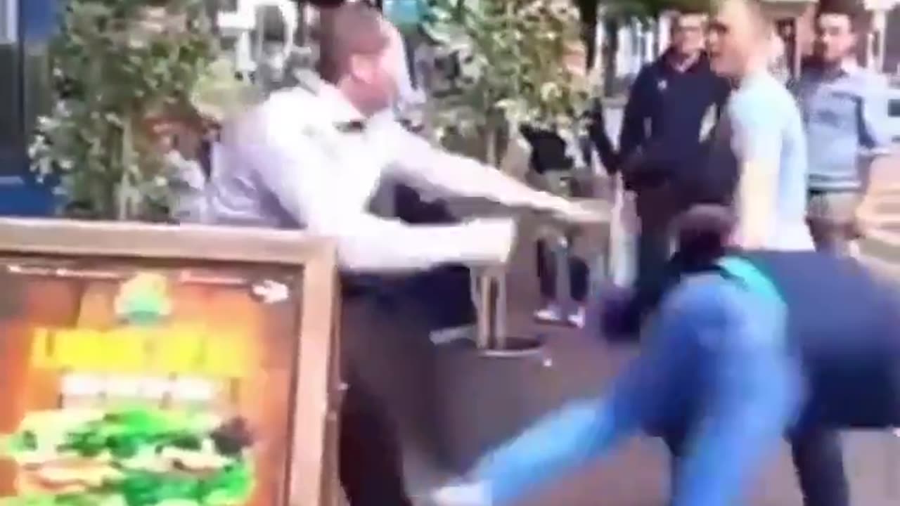 Guard Koβs Two Hitmans!! ππ©Έππ½ Play And Find Out